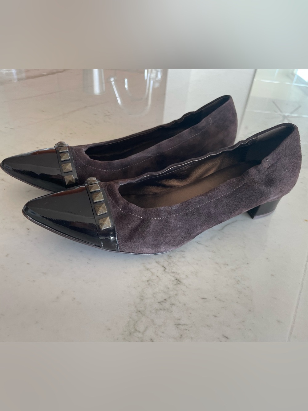 AGL coffee brown suede, w black patent pointed pointy toe low heel! 40.5, 40 1/2